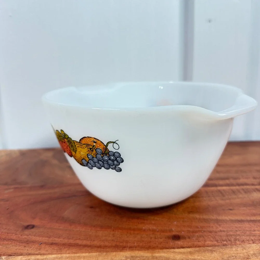 Anchor Hocking Fire-King Milk Glass‎ Fruit Bowl Spout Handle White Vintage USA